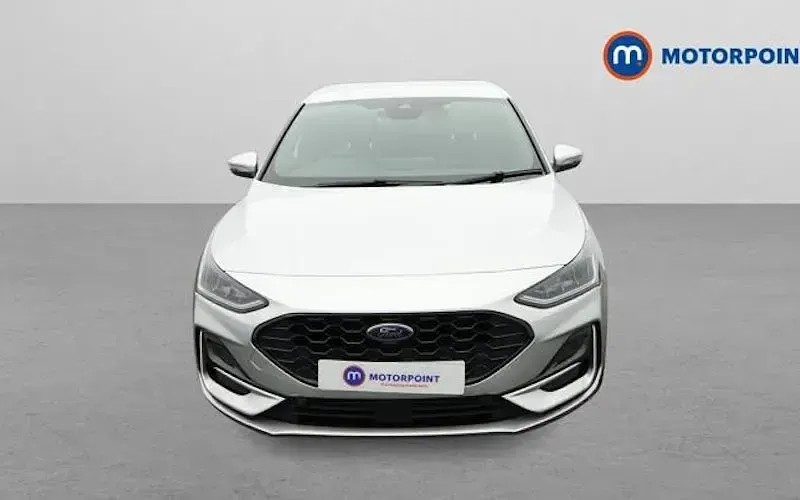 Used Ford Focus ST-Line 125 HP (91 kW) 2024 Silver Hatchback