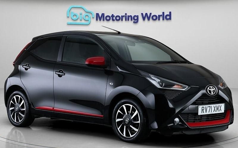 Used Toyota Aygo Trend 72 HP (52 kW) 2021 Black Hatchback