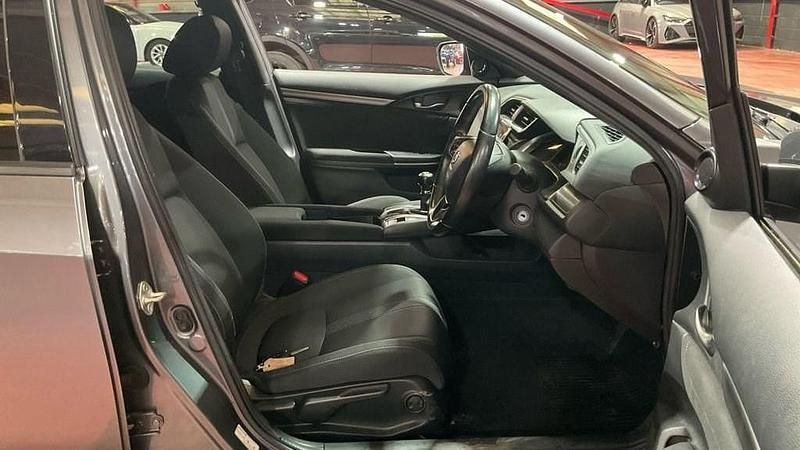 Used Honda Civic Sport 182 HP (133 kW) 2018 Grey Hatchback