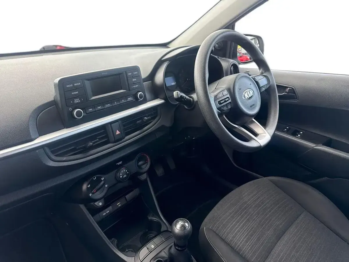 Used Kia Picanto 66 HP (48 kW) 2021 White Hatchback