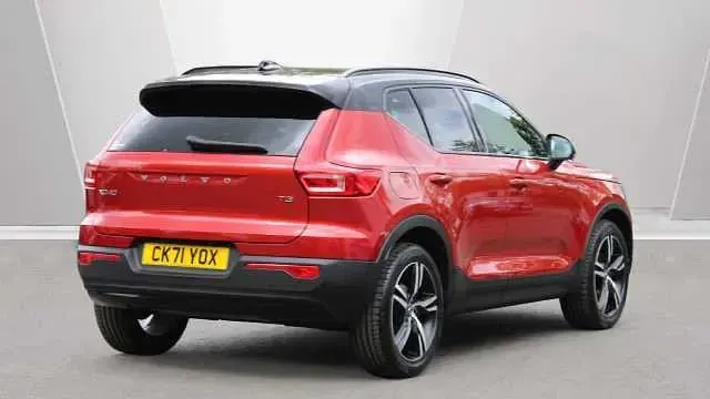 Second-hand Volvo XC40 R-Design 163 CP (119 kW) 2022 SUV