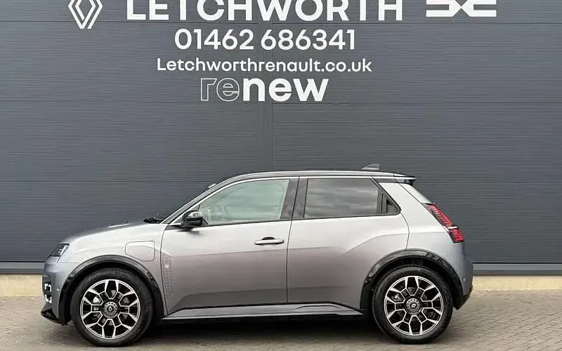 New Renault 5 E-Tech Komfort 110 kW (150 HP) 2026 Hatchback