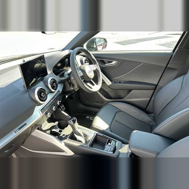 Image 2/4