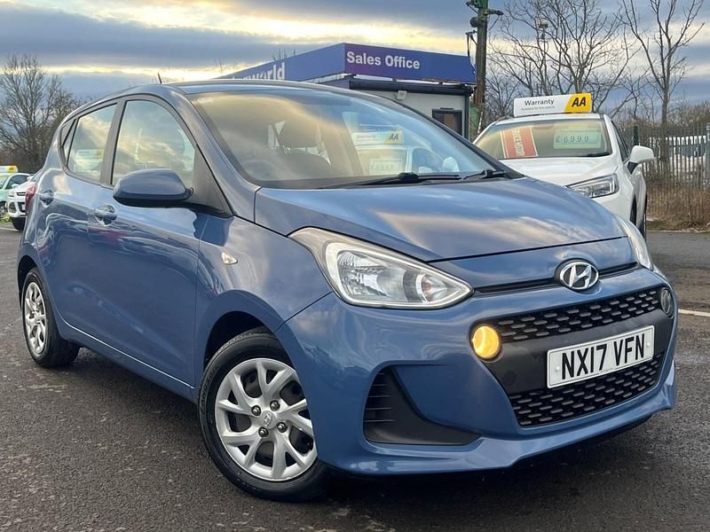 Used Hyundai i10 SE 66 HP (48 kW) 2017 Blue Hatchback