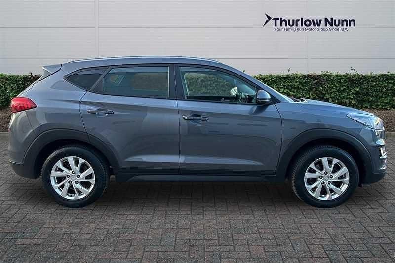 Used Hyundai Tucson SE 132 HP (97 kW) 2021 Grey SUV