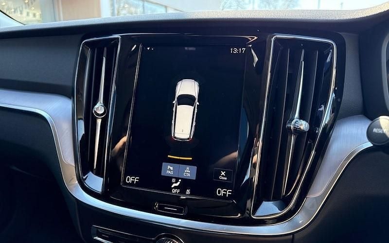 Used Volvo V60 Momentum 150 HP (110 kW) 2019 Estate