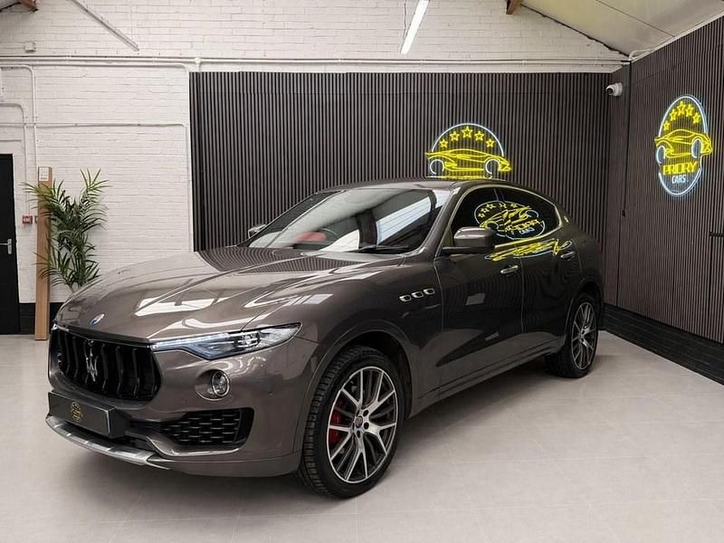 Used Maserati Levante 275 HP (202 kW) 2017 Grey SUV