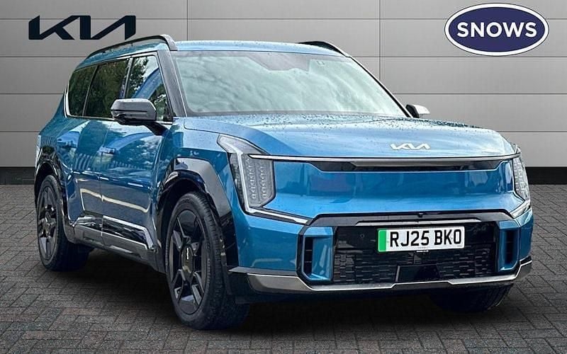 Blue Used 2025 Kia EV9 GT-Line S SUV | £59,995 (Fair price) - Image 1/4