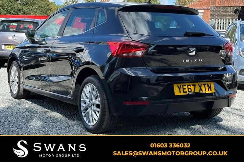 Begagnad Seat Ibiza Design 75 HK (55 kW) 2017 Svart Halvkombi