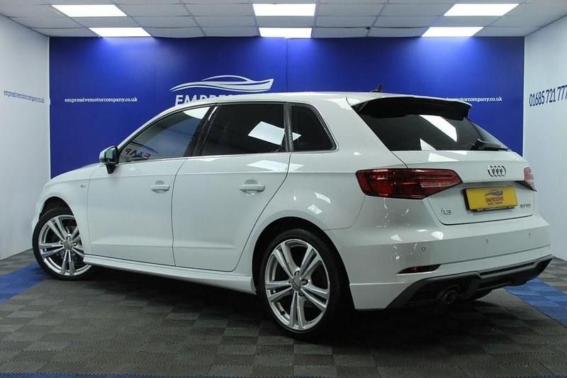 Used Audi A3 Sportback S-Line 116 HP (85 kW) 2019 White Hatchback