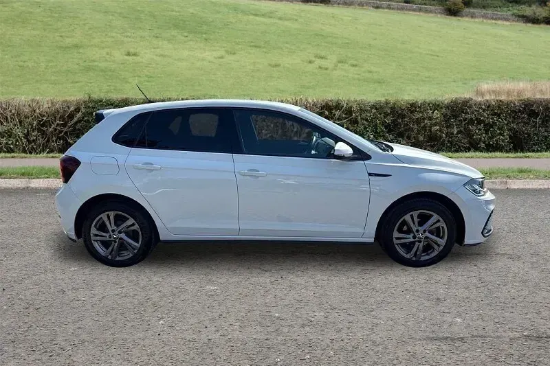 Used VW Polo R-line 95 HP (69 kW) 2022 White Hatchback