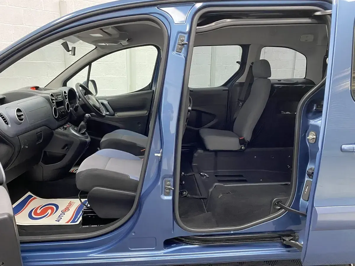 Used Peugeot Partner Tepee S 2014 Blue MPV