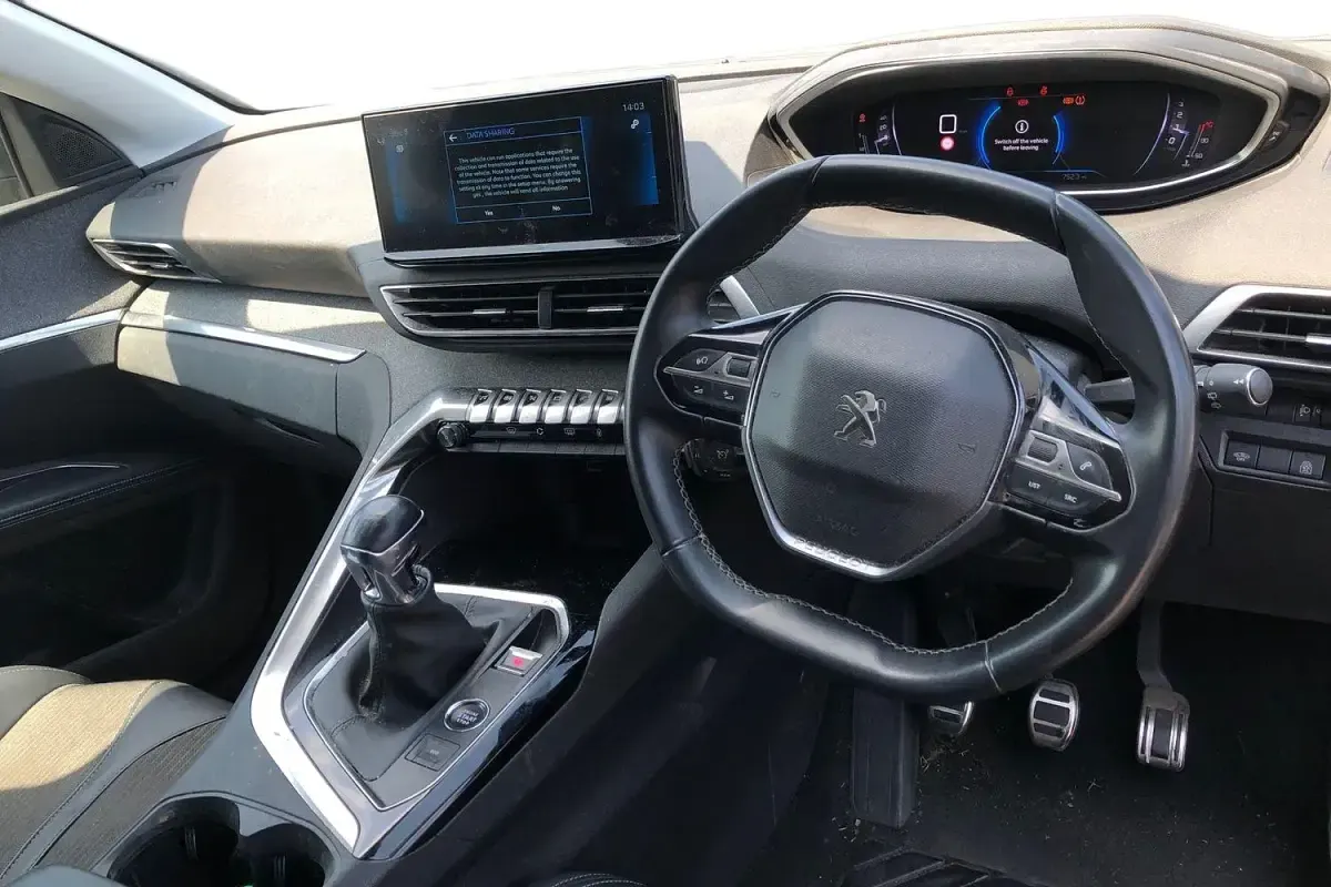Used Peugeot 5008 Allure+ 131 HP (96 kW) 2022 Blue SUV