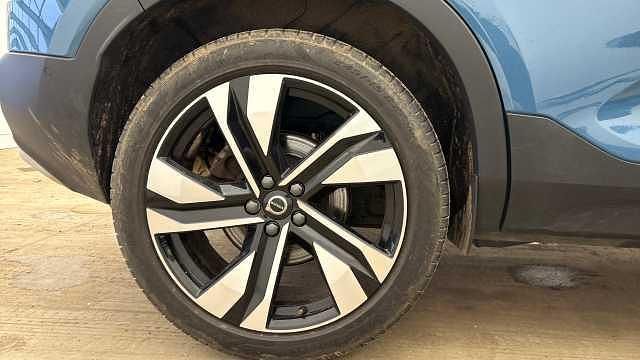 Used Volvo XC40 Ultra 194 HP (142 kW) 2025 SUV