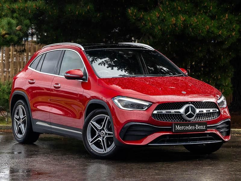 Used Mercedes GLA220 AMG Line Premium Plus 190 HP (139 kW) 2021 Red SUV
