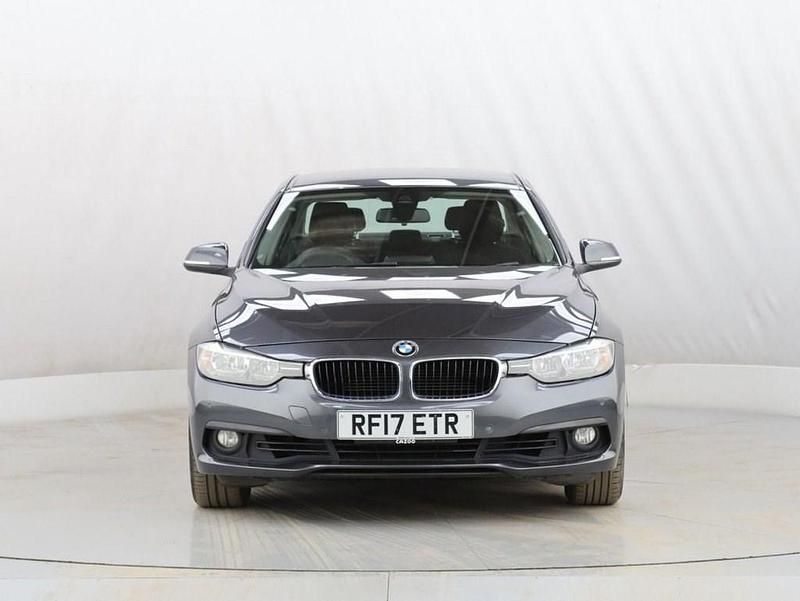 Used BMW 330e Comfort Edition 252 HP (185 kW) 2017 Grey Sedan