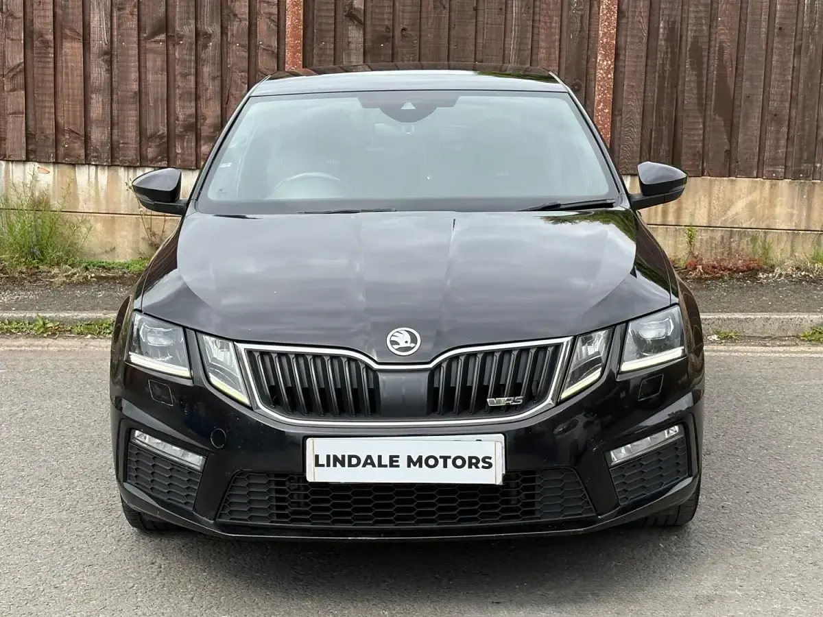 Used Skoda Octavia vRS 184 HP (135 kW) 2017 Black Hatchback