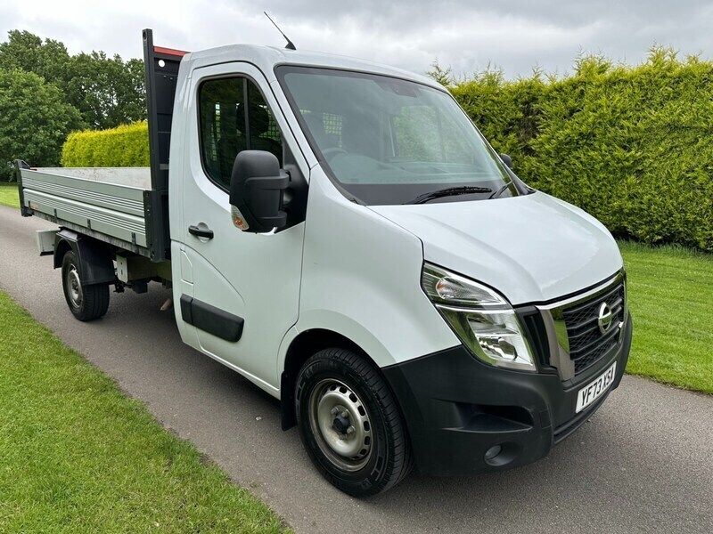 White Used 2023 Nissan Interstar Tekna Van | £22,495 (A bit pricey) - Image 1/4