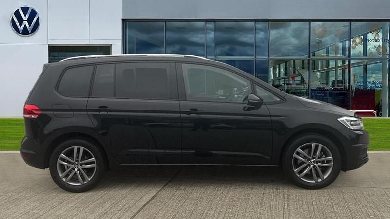 Used VW Touran Match 150 HP (110 kW) 2025 Black MPV