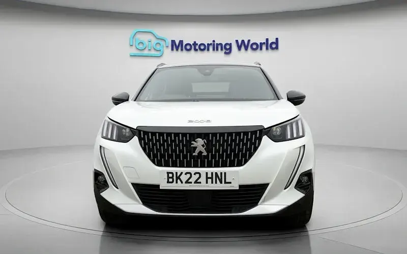 Used Peugeot 2008 GT 131 HP (96 kW) 2022 White SUV