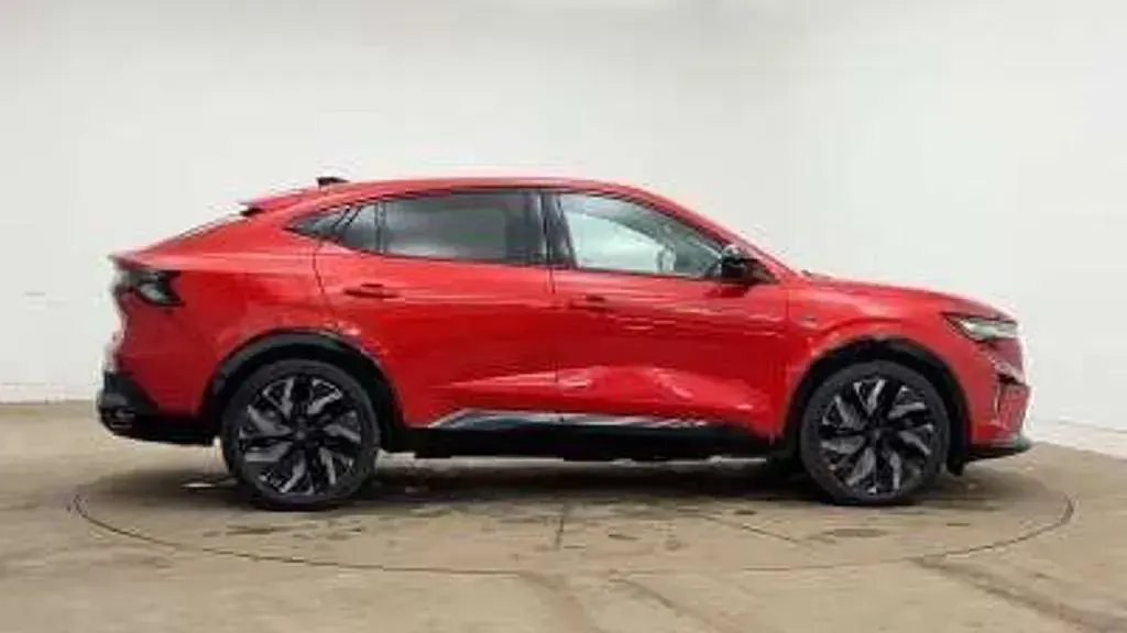 Used Renault Rafale Iconic Esprit Alpine 300 HP (220 kW) 2025 Red SUV