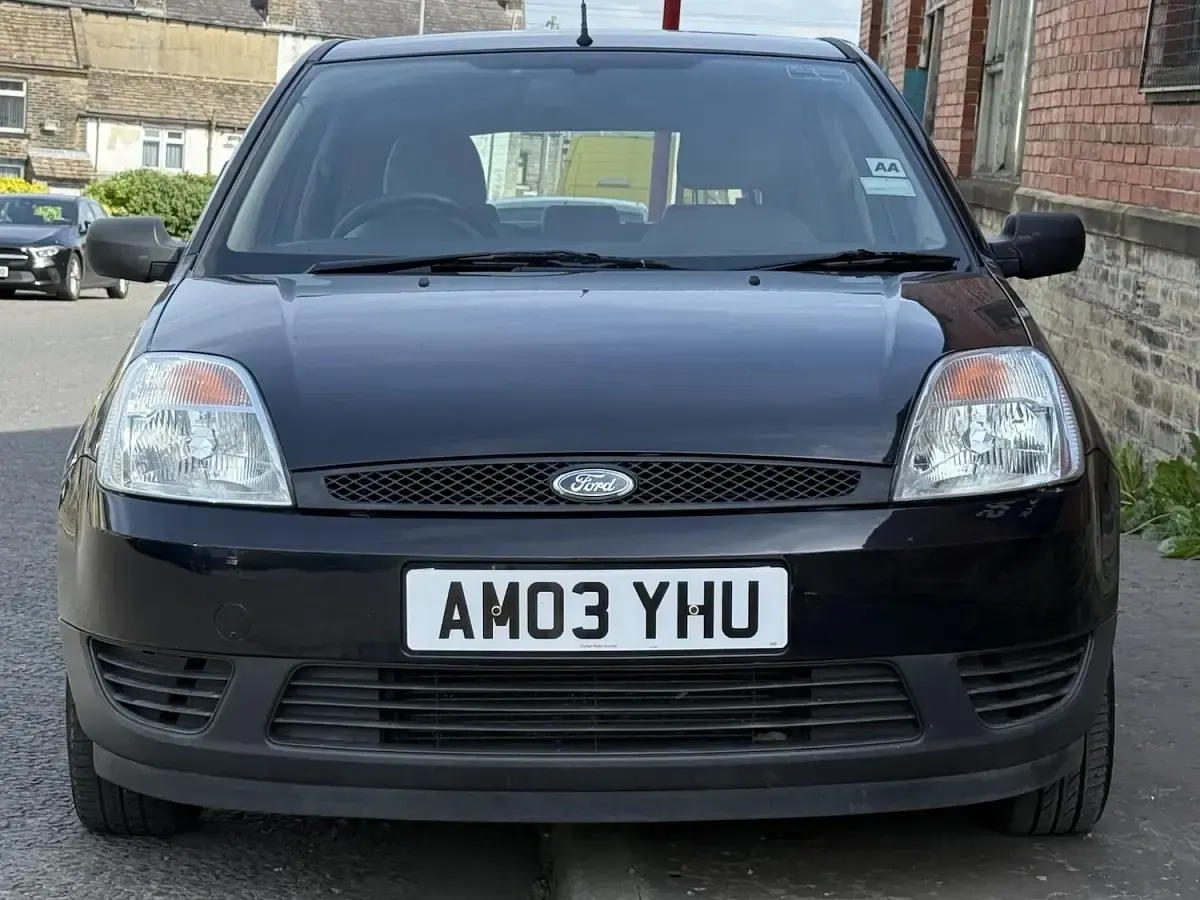 Used Ford Fiesta 79 HP (58 kW) 2004 Black Hatchback