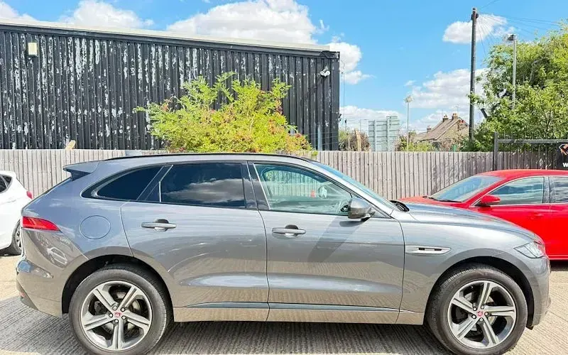 Used Jaguar F-Pace R-Sport 179 HP (131 kW) 2020 SUV
