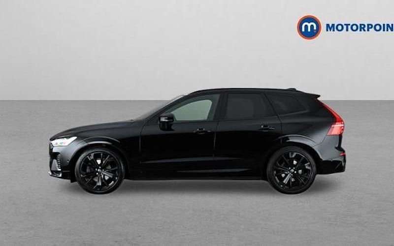 Second-hand Volvo XC60 Ultimate 250 CP (183 kW) 2024 Negru SUV