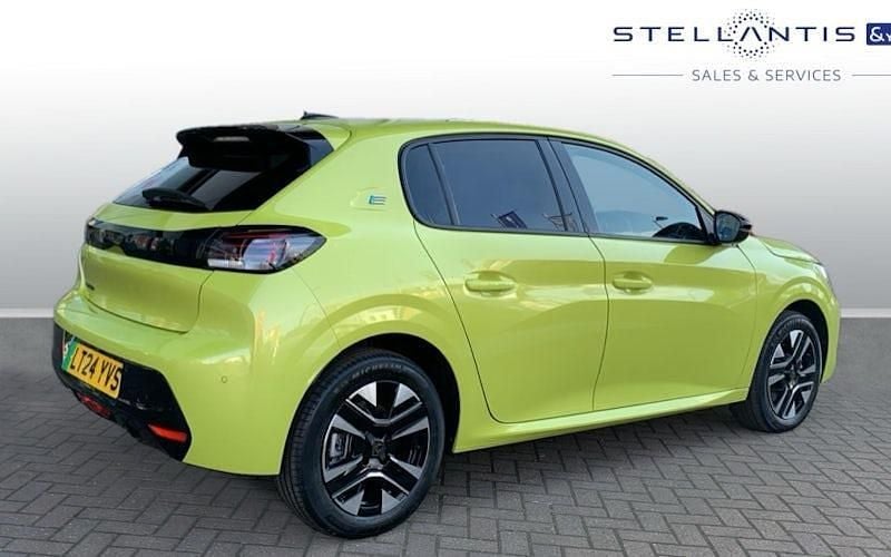Used Peugeot e-208 Style 100 kW (137 HP) 2023 Hatchback