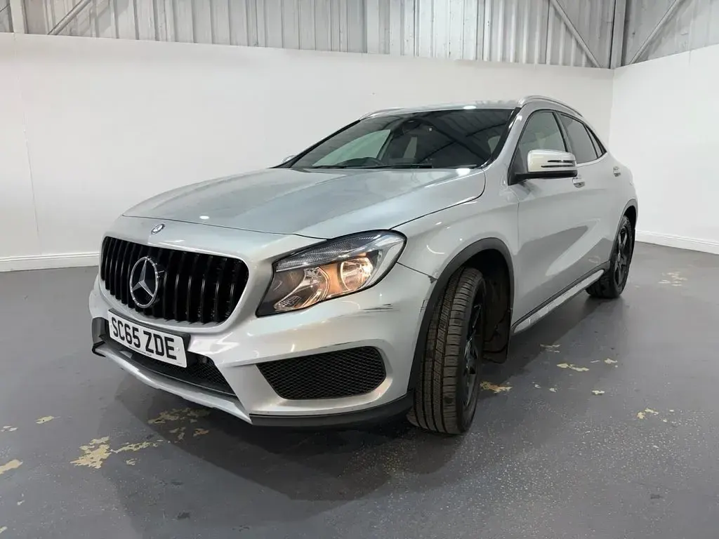 Used Mercedes GLA220 AMG line 177 HP (130 kW) 2015 Silver SUV