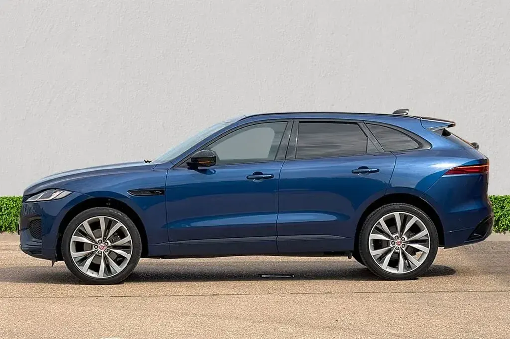 Used Jaguar F-Pace R-Dynamic 204 HP (150 kW) 2021 Blue SUV