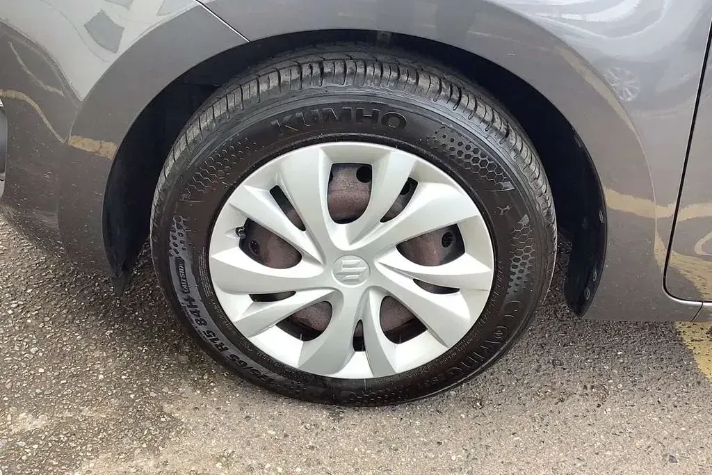 Używany Suzuki Swift SZ3 90 KM (66 kW) 2019 Szary Hatchback
