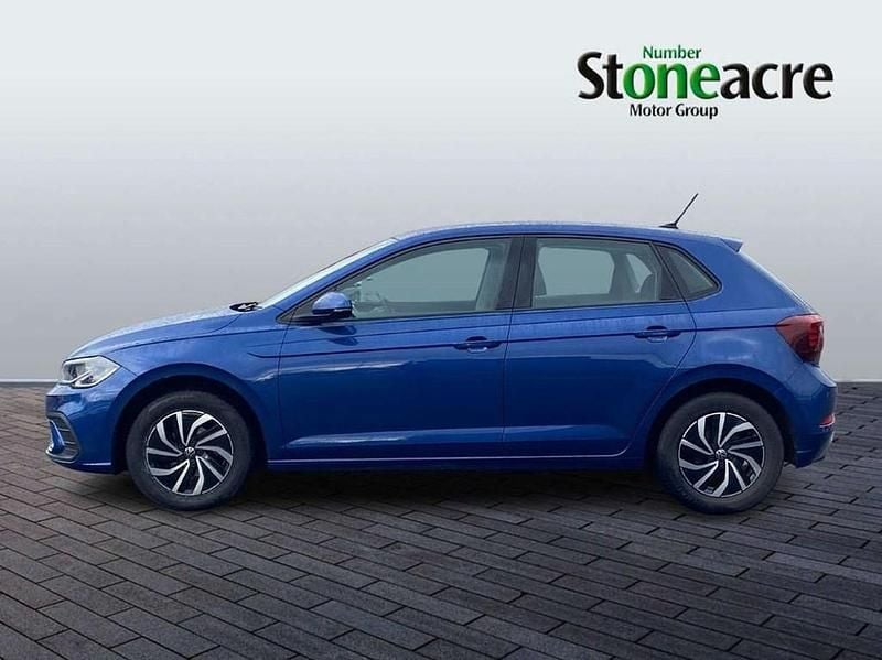 Used VW Polo Life 95 HP (69 kW) 2023 Blue Hatchback