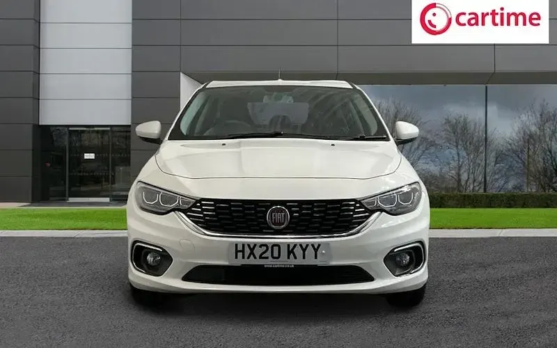 Used Fiat Tipo Lounge 120 HP (88 kW) 2020 White Hatchback