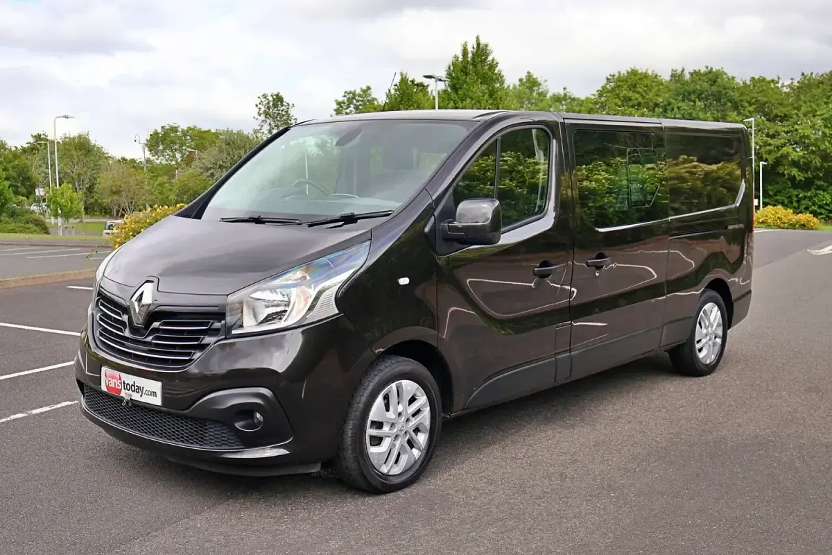 Used Renault Trafic 2019 Black MPV