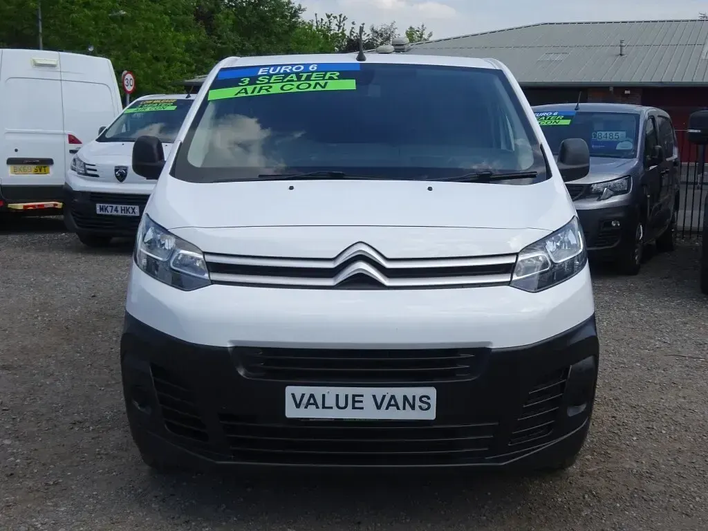 Used Citroën Dispatch 2019 White MPV