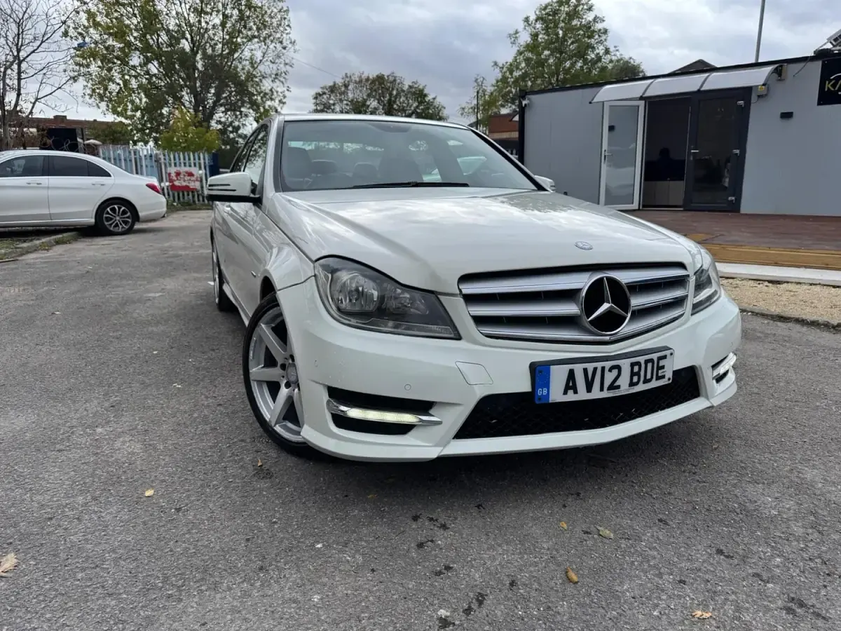 Used Mercedes C180 2012 White Sedan
