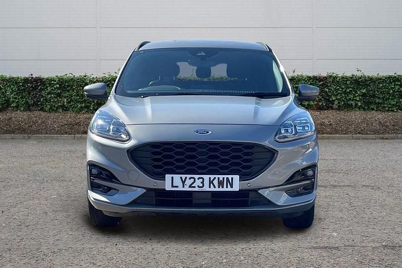 Used Ford Kuga ST-Line 190 HP (139 kW) 2023 Silver SUV