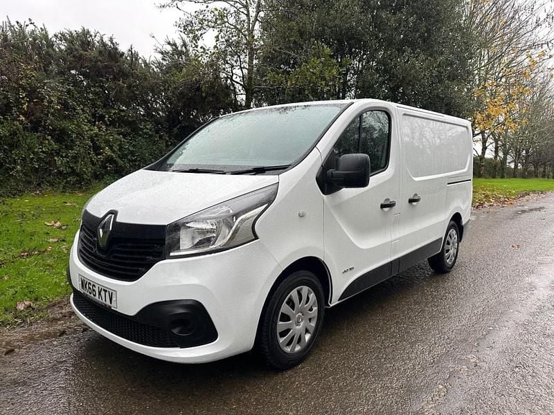 White Used 2016 Renault Trafic Business Van | £6,950 (Good price) - Image 1/4