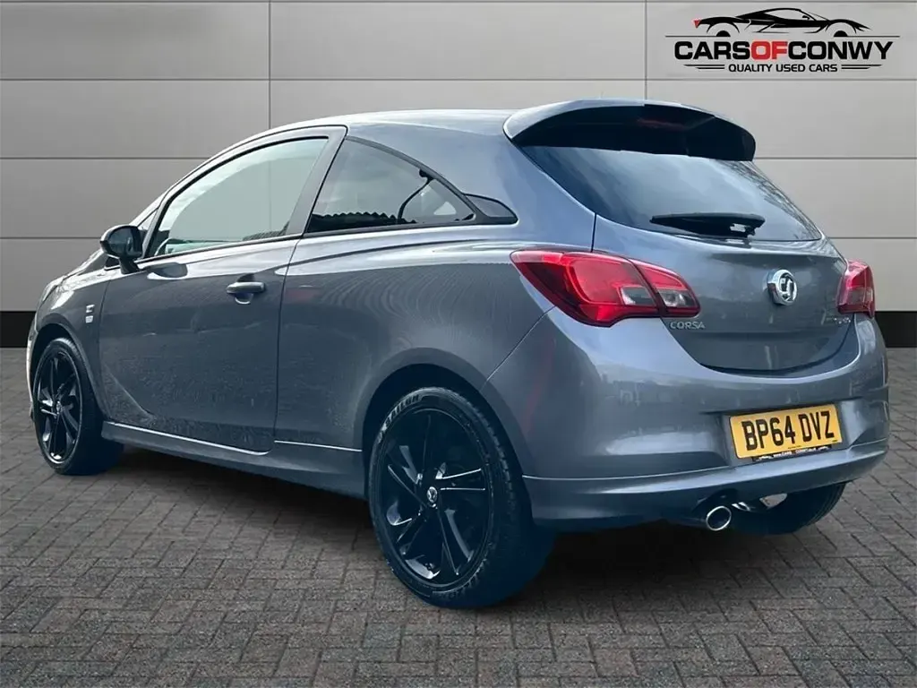 Used Vauxhall Corsa Edition 100 HP (73 kW) 2015 Grey Hatchback