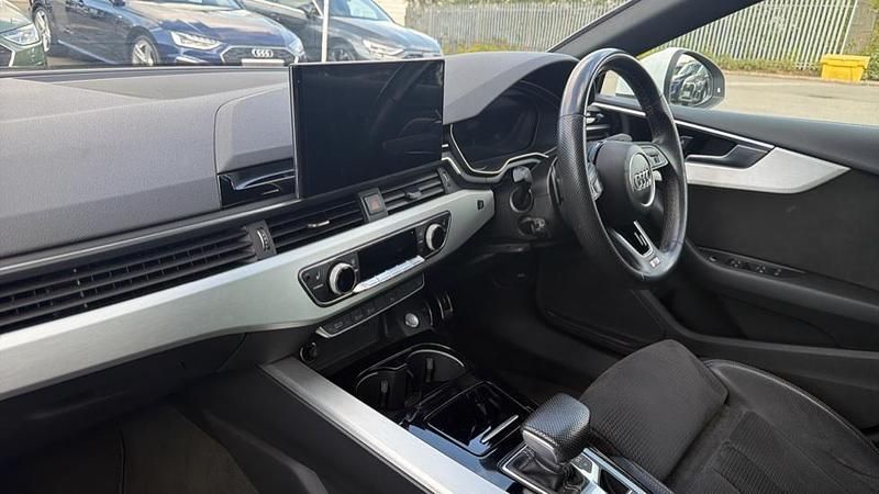 Usado Audi A5 Sportback S-Line 163 HP (119 kW) 2020 Branco Citadino