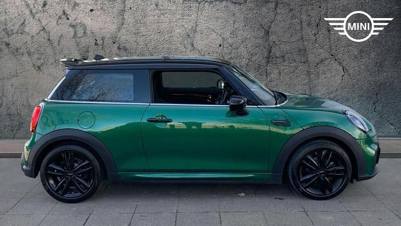 Used Mini Cooper Hatch 134 HP (98 kW) 2023 Green Hatchback
