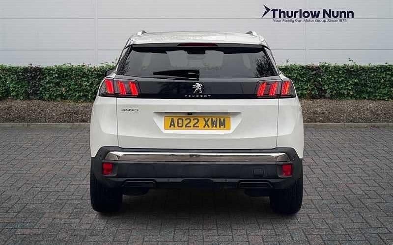 Used Peugeot 3008 Allure Premium 131 HP (96 kW) 2022 White SUV