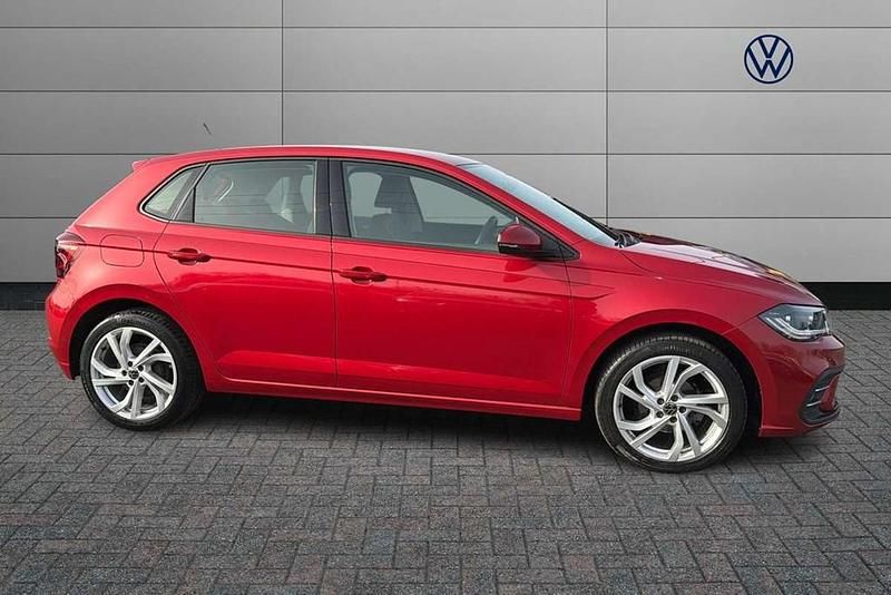 Used VW Polo Style 95 HP (69 kW) 2022 Red Hatchback