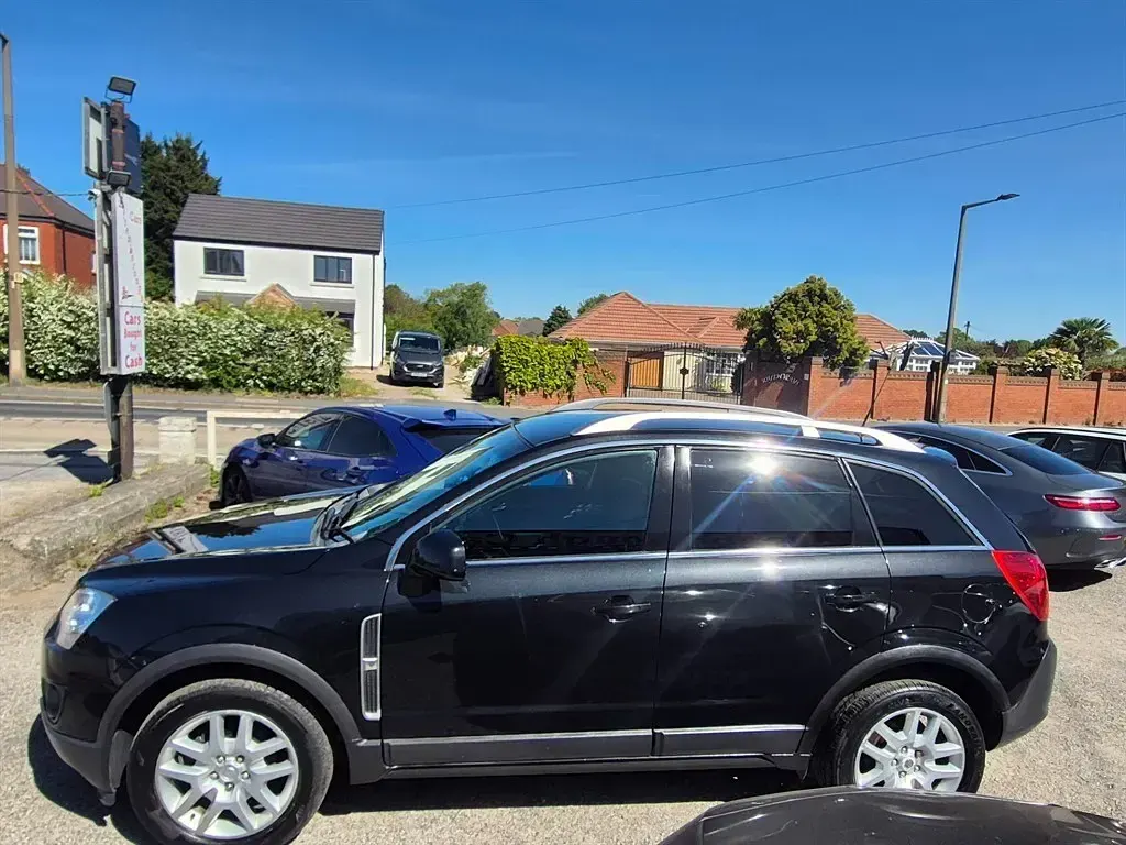 Begagnad Vauxhall Antara 184 HK (135 kW) 2013 Svart SUV