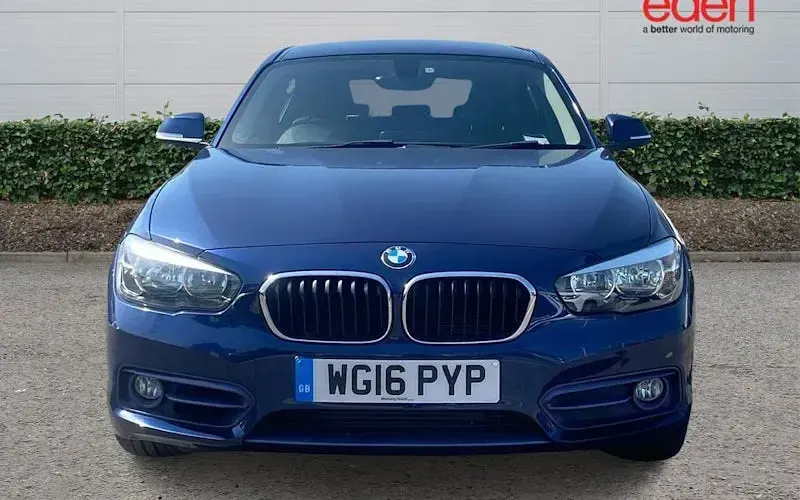 Used BMW 118 Sport Line 136 HP (100 kW) 2015 Blue Hatchback