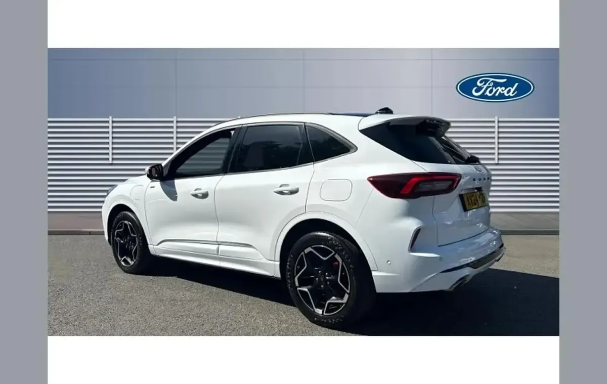 Used Ford Kuga ST-Line X 239 HP (175 kW) 2024 White SUV