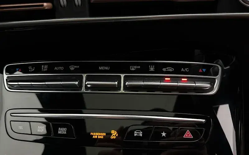 Used Mercedes EQC400 AMG line 300 kW (408 HP) 2023 Blue SUV