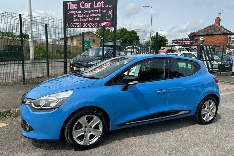 Blue Used 2015 Renault Clio IV Dynamique Hatchback | £4,495 (A bit pricey) - Image 1/1