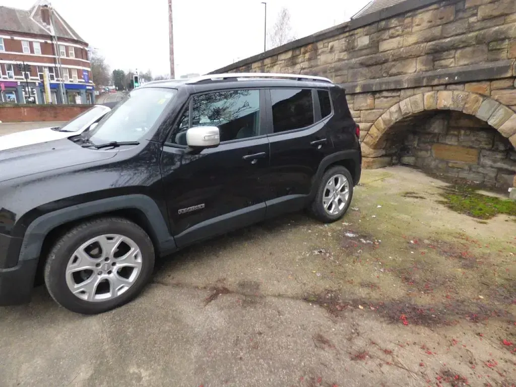 Used Jeep Renegade Limited 170 HP (125 kW) 2015 Black SUV